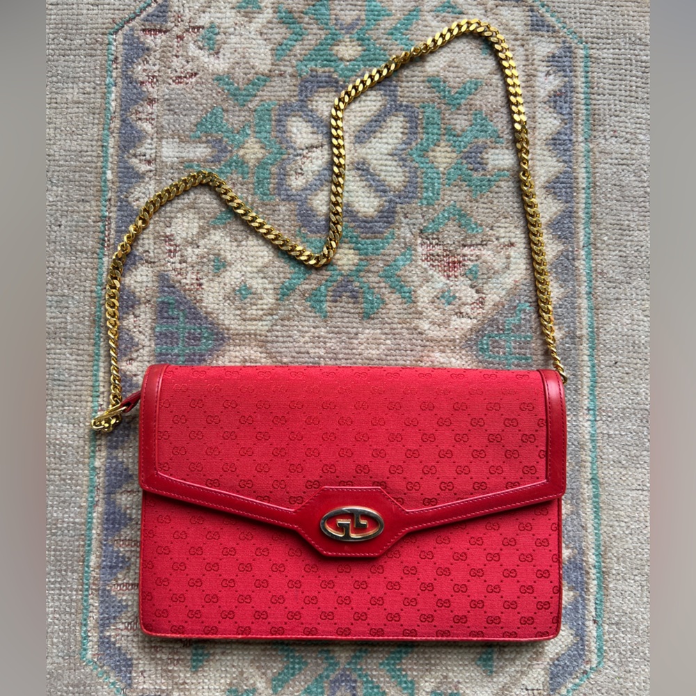 Vintage Gucci red GG micro monogram Gold chain strap and accents